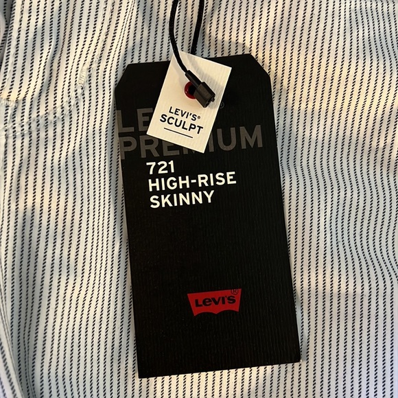 Bought never fit. - Picture 4 of 5